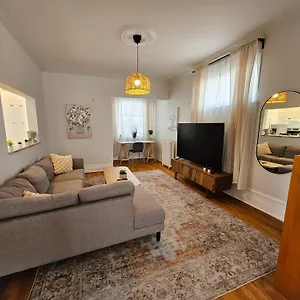  Aparthotel Downtown Cozy Canada