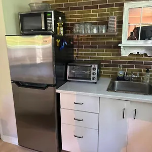 Guest house Nature Retreat In The City Canada