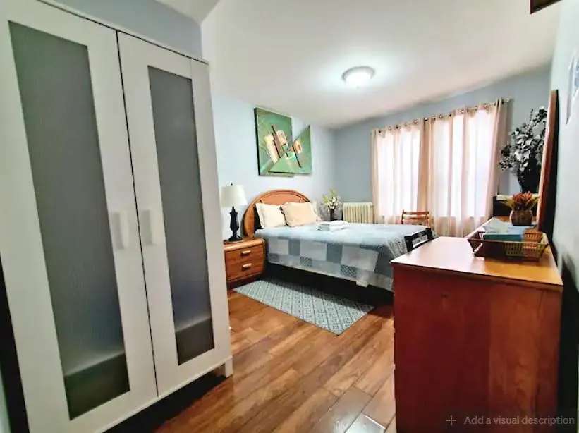 Merj'S Guest House In Wolesly Winnipeg Canadá